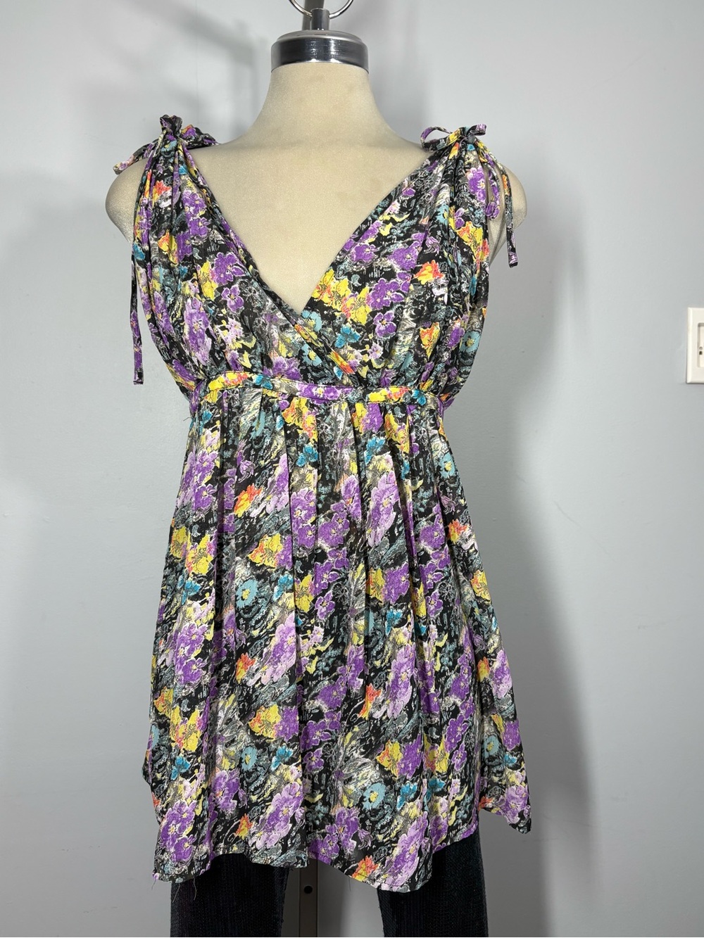 NWD Tie-Shoulder Floral V-Neck Blouse - Purple Multi Size M